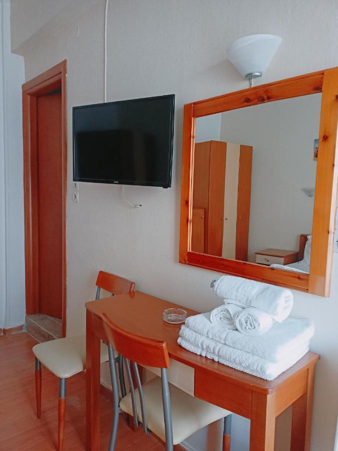 Efstratios Hotel Loutra Edipsou  Exterior foto